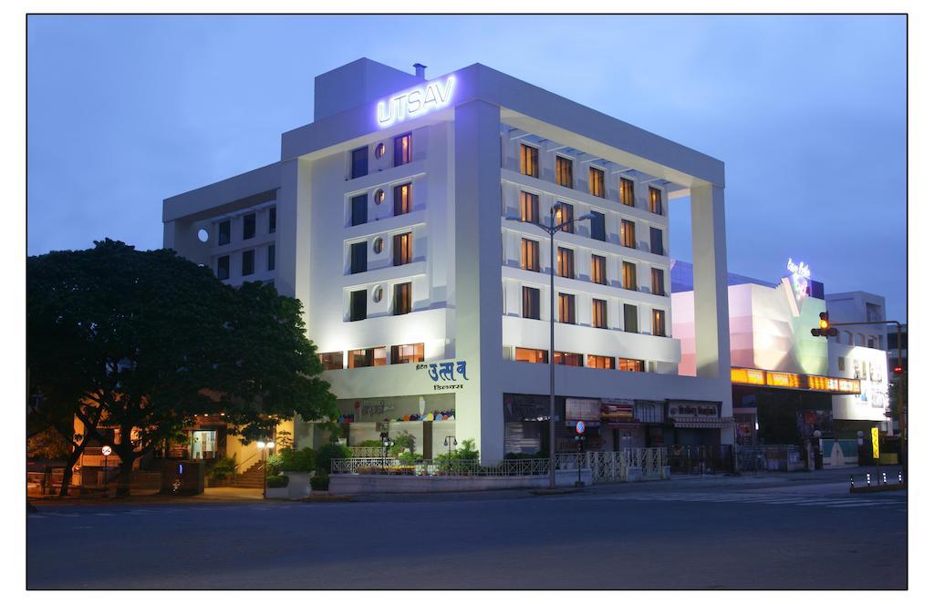 Hotel Utsav Deluxe Pune Dış mekan fotoğraf