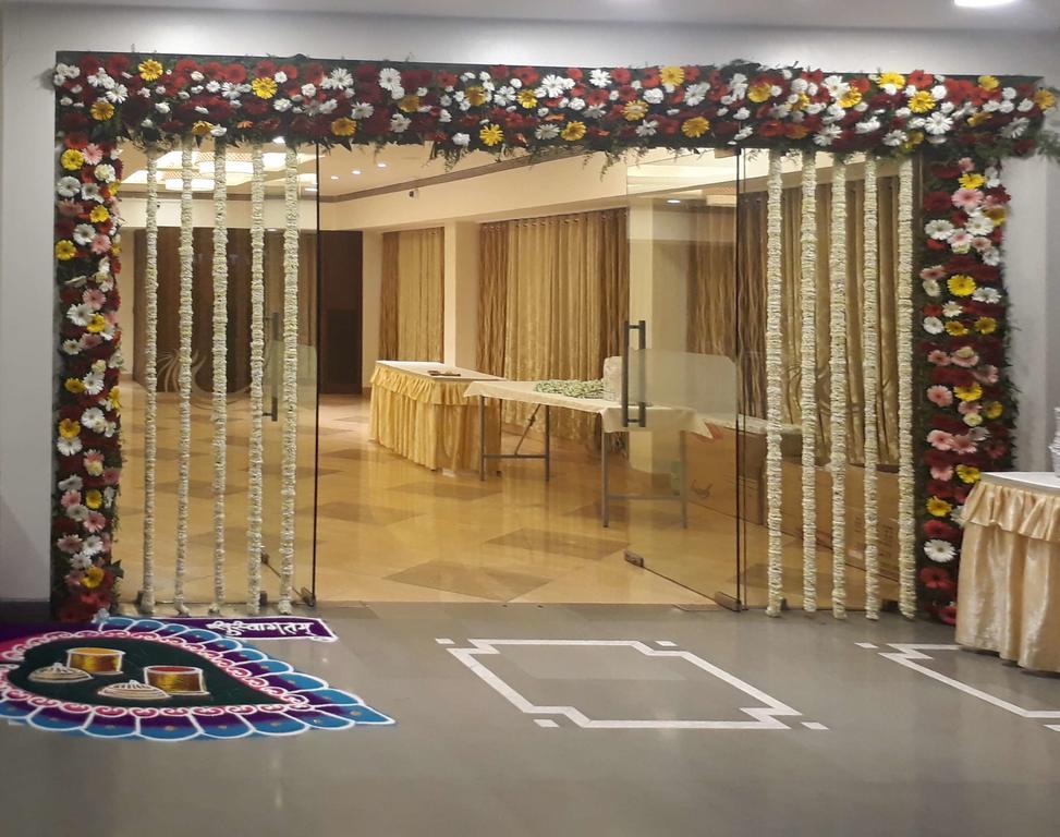 Hotel Utsav Deluxe Pune Dış mekan fotoğraf